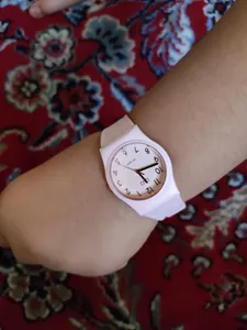 تجریه خرید ساعت مچی عقربه ای دخترانه کیو اند کیو مدل vp34j077y