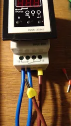 محافظ ولتاژ شیوا امواج مدل VPJN-20