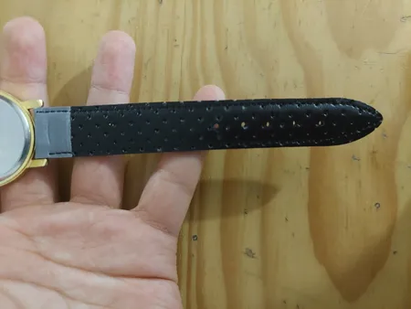 بند ساعت مچی مدل Y 18 کد A 70 به همراه پین و ابزار کوتاه کننده بند