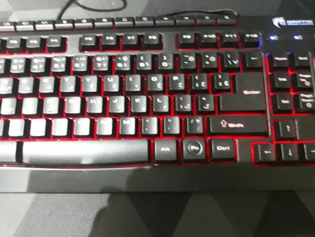 کیبورد گیمینگ گرین مدل GK701-RGB نورپردازی RGB Full-Size