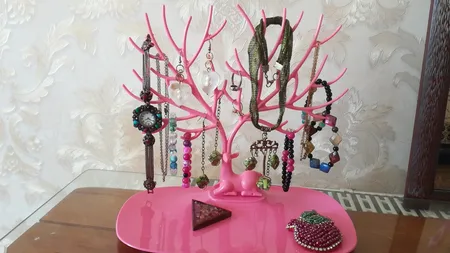 استند جواهرات طرح شاخ گوزن کد 0030