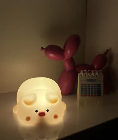 چراغ خواب کودک مدل خوک خسته