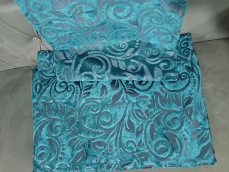 رو بالشی مدل مخمل سوما کد 0304121 مجموعه 2 عددی