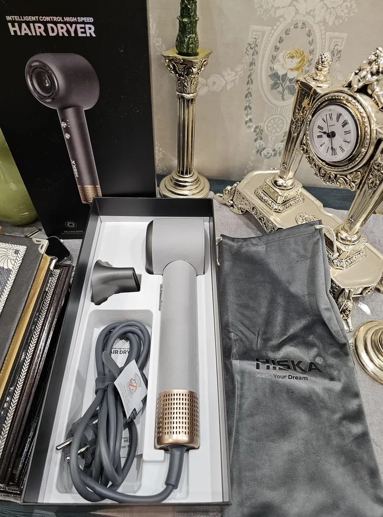 سشوار حرفه ای 1400 وات هیسکا مدل H5262