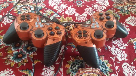 دسته بازی شوک دار فانتزی مدل USB بسته دو عددی