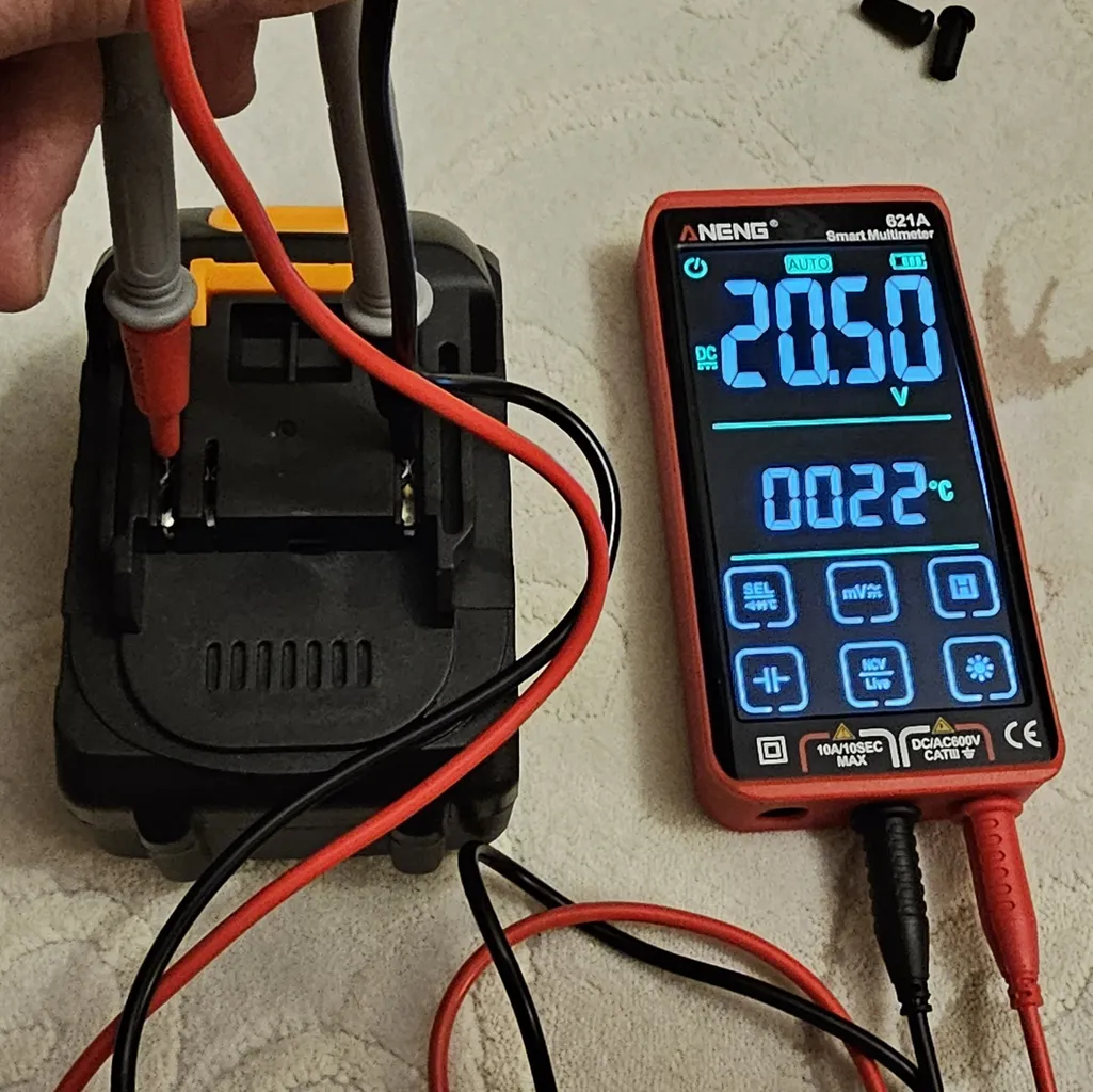 کمپرسور هوا فندکی خودرو اینتیمکس کد 0413