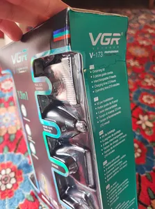 تجریه خرید ست ماشین اصلاح موی صورت و بدن شارژی وی جی ار مدل V-173