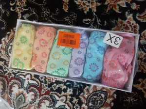 تجریه خرید شورت زنانه مدل نوین بافت گلدار کد 20 مجموعه 6 عددی