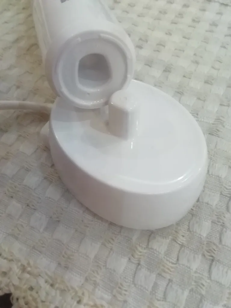 مسواک برقی اورال-بی مدل Vitality Cross Action - D100.413.1