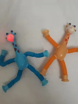 اسباب بازی طرح زرافه مدل Telescopic Suction