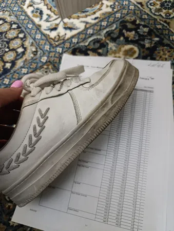 واکس براق کننده کفش گلد کر مدل 50 گچی رنگ سفید