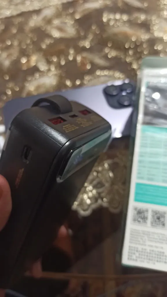 پاوربانک 22.5 وات ریمکس مدل RPP-660 ظرفیت 30000 میلی آمپر ساعت