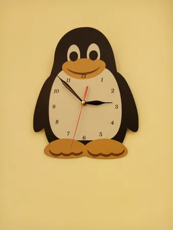 ساعت دیواری کودک باروچین طرح پنگوئن