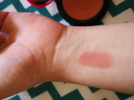 رژ گونه کالیستا مدل Color and Art شماره B03