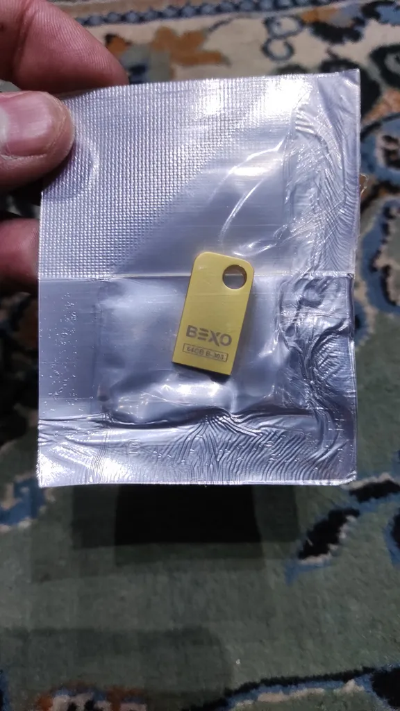 فلش مموری بکسو مدل GB B303 ظرفیت 64 گیگابایت