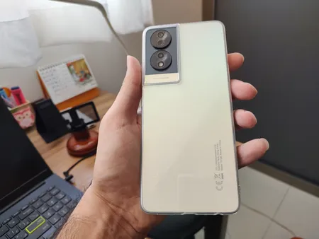 گوشی موبایل تی سی ال مدل 40 NxtPaper دو سیم کارت ظرفیت 256 گیگابایت و رم 8 گیگابایت