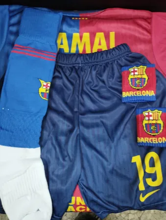 ست 5 تکه لباس ورزشی پسرانه مدل بارسلونا یامال کد 2025