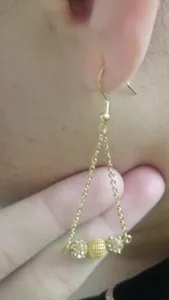 تجریه خرید گوشواره طلا 18 عیار زنانه مانچو مدل efg015