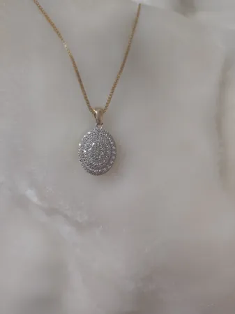 آویز گردنبند طلا 18 عیار زنانه طلای مستجابی مدل آوا بیضی تراش کد 64