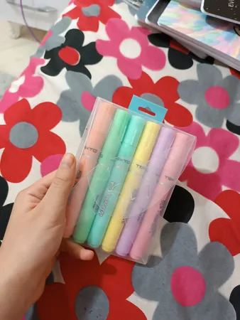 ماژیک علامت گذار پلیکان مدل Heron مجموعه 6 عددی