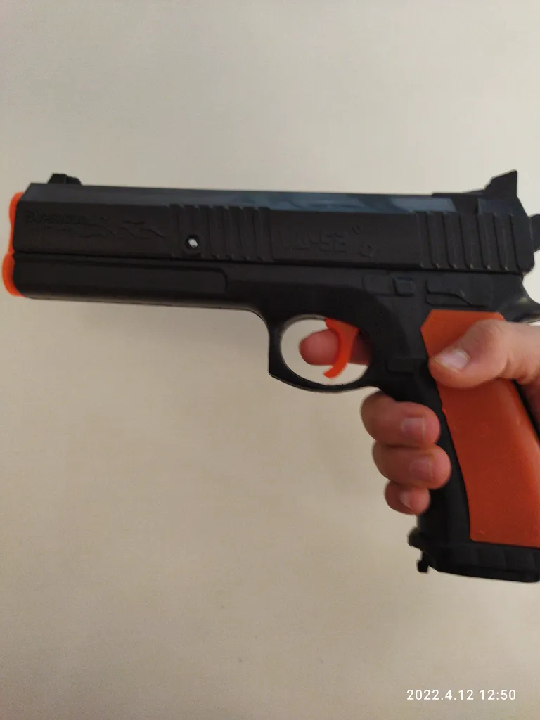 تفنگ بازی مدل کلت