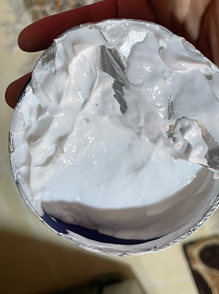 کرم دست فوق مغذی و آبرسان مورینگا اِمو مدل 2 پوست خشک و حساس کاسه‌ای 250 میلی‌لیتر