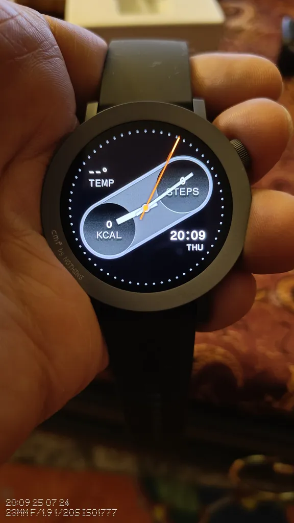 ساعت هوشمند 45 میلی‌متری ناتینگ مدل CMF Watch Pro 2 با بند سیلیکونی