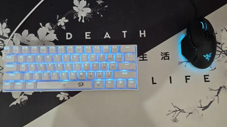 کیبورد گیمینگ ردراگون مدل K630 Dragonborn، مکانیکال سوییچ قرمز، Tenkeyless، نورپردازی RGB