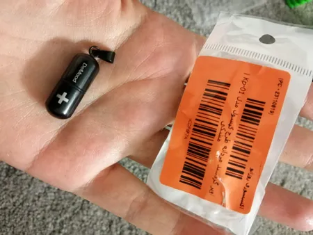 آویز گردنبند مردانه طرح کپسول مدل Kp-01