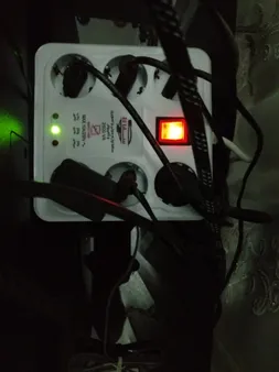 محافظ ولتاژ سارا مدل P256C