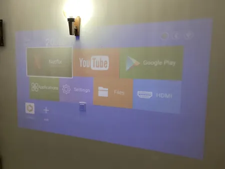 ویدئو پروژکتور مدل HY-300 Android