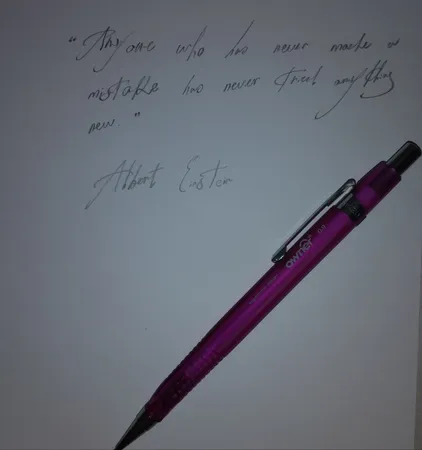 مداد نوکی اونر کد 115200 قطر نوشتاری 0.9 میلی متر