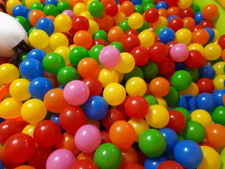 توپ استخر مدل 01 بسته 100 عددی