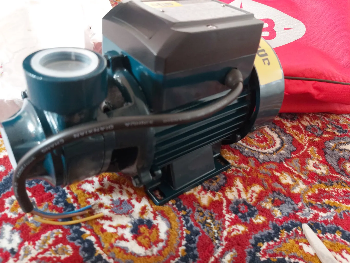 پمپ آب جاب مدل QB-60