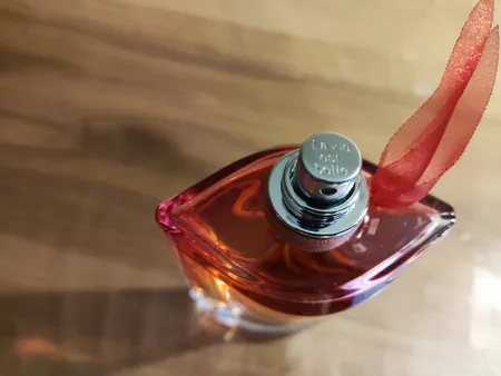 ادو پرفیوم زنانه لانکوم مدل La Vie Est Belle