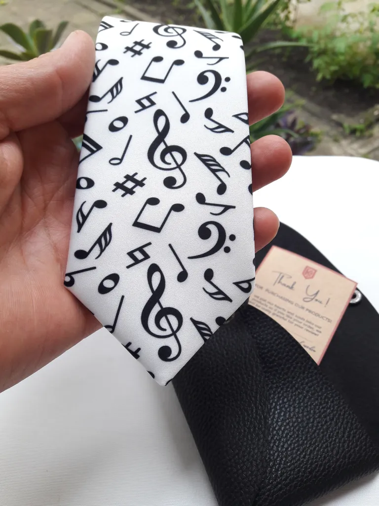 کراوات مردانه مدل نت موسیقی کد ۱۳۳