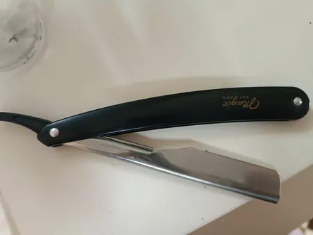 تیغ اصلاح ابرو مجیک مدل 031