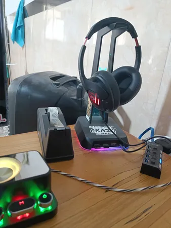 پایه نگهدارنده هدفون اونیکوما مدل USB هاب کد st-2