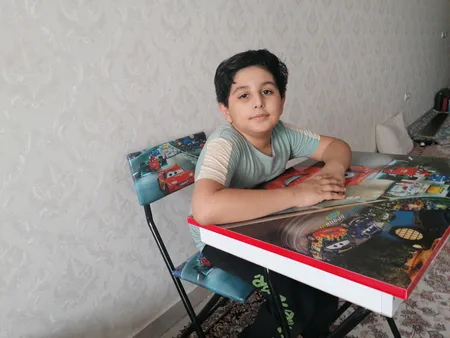 ست میز تحریر و صندلی طرح مک کویین