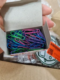 گیره کاغذ پنتر مدل متالیک سایز 28 میلی متر