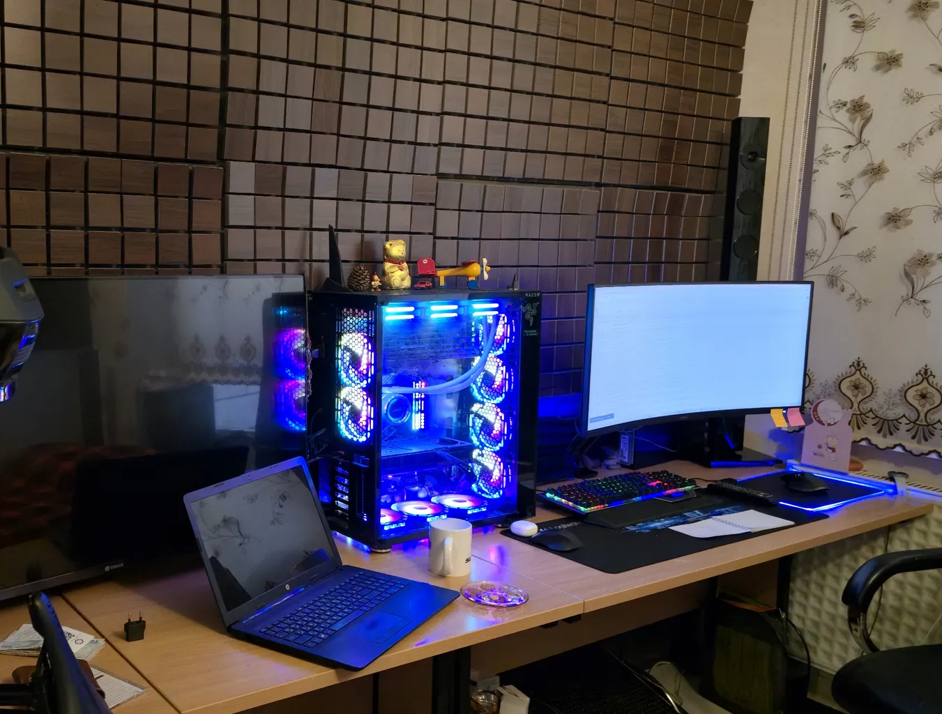 پایه نگهدارنده مانیتور ارگو مدل WLA001