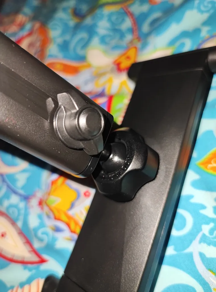 پایه نگهدارنده گوشی موبایل و تبلت مک دودو مدل CM-4310