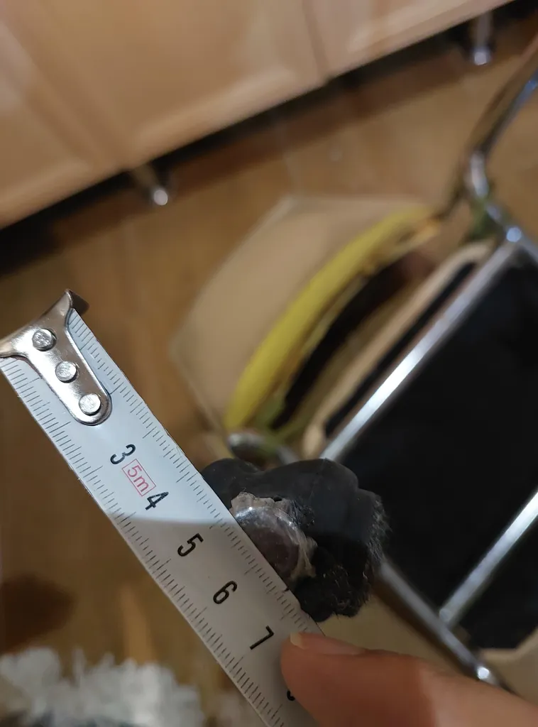 محافظ پایه مبل و میز و صندلی مدل نمددار بسته 8 عددی