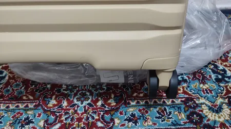 چمدان مونزا مدل 04 سایز متوسط