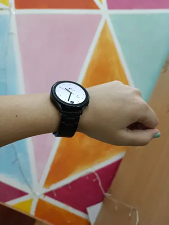 ساعت هوشمند سامسونگ مدل Galaxy Watch4 44mm بند سیلیکونی