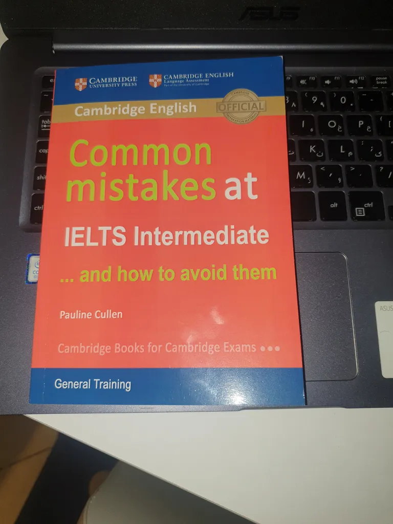 کتاب Common mistakes at IELTS اثر pauline cullen انتشارات زبان مهر 2 جلدی