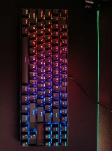 تجریه خرید کیبورد گیمینگ ردراگون مدل K552 Kumara، سوییچ مکانیکال قرمز، Tenkeyless، نورپردازی RGB، قابلیت Anti-Ghosting