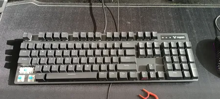 کیبورد مخصوص بازی مکانیکی رپو مدل V500PRO، مکانیکال سوییچ آبی، Full size، نورپردازی RGB