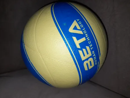 توپ والیبال بتا مدل PVBR5-MKS سایز 5 سایز 5