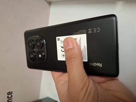 گوشی موبایل شیائومی مدل Redmi Note 14 Pro 4G دو سیم کارت ظرفیت 256 گیگابایت و رم 8 گیگابایت - نسخه به همراه شارژر